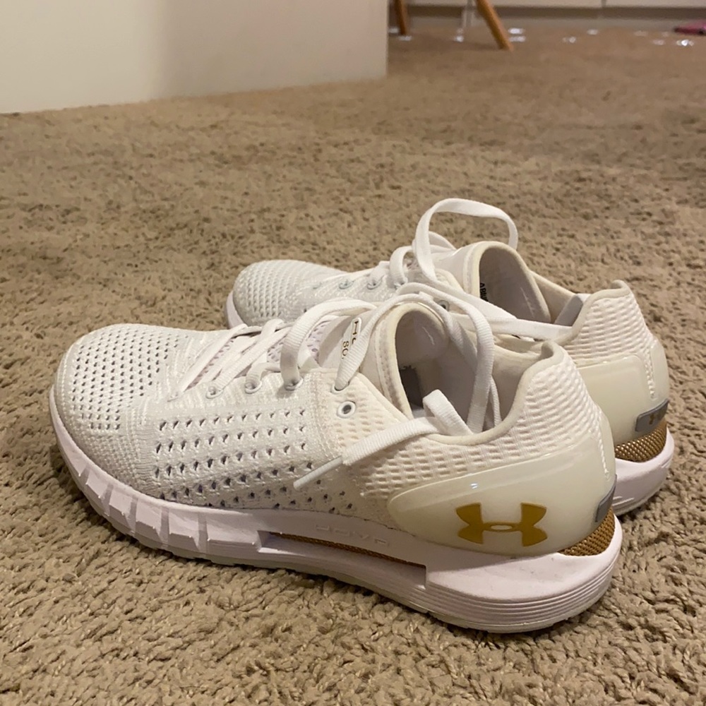 White/Gold under armor hovr sonic sneakers